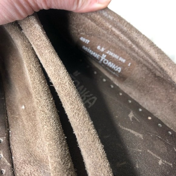 Minnetonka 6.5 suede leather moccasins slip on - Picture 3 of 6